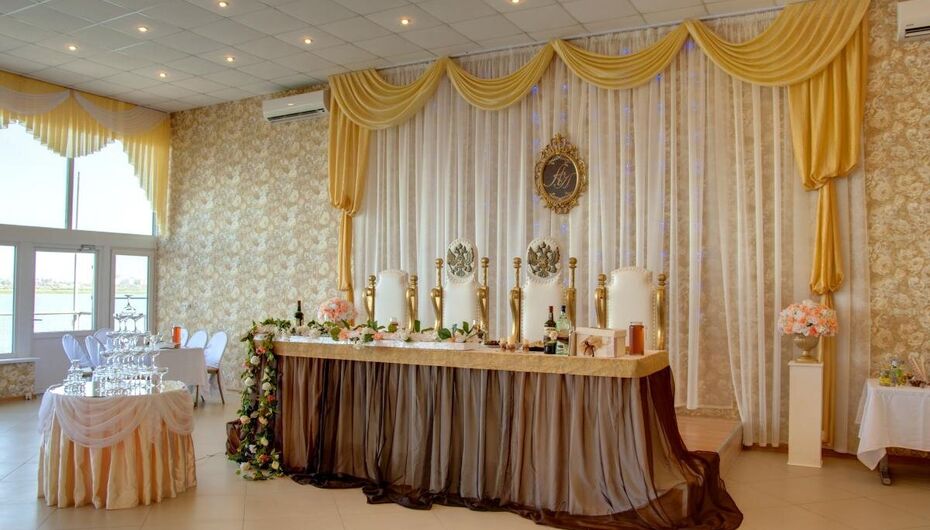 Ресторанный комплекс Алые Паруса