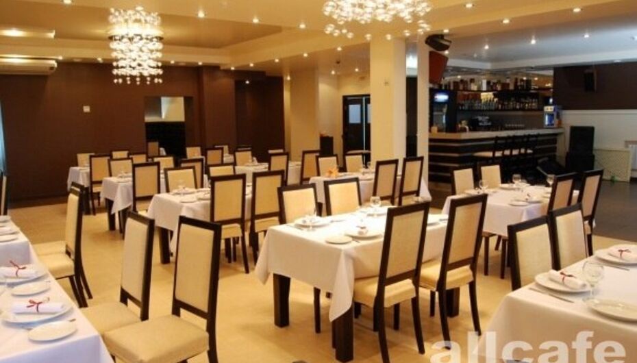 Ресторан Dirigeable / Дирижабль