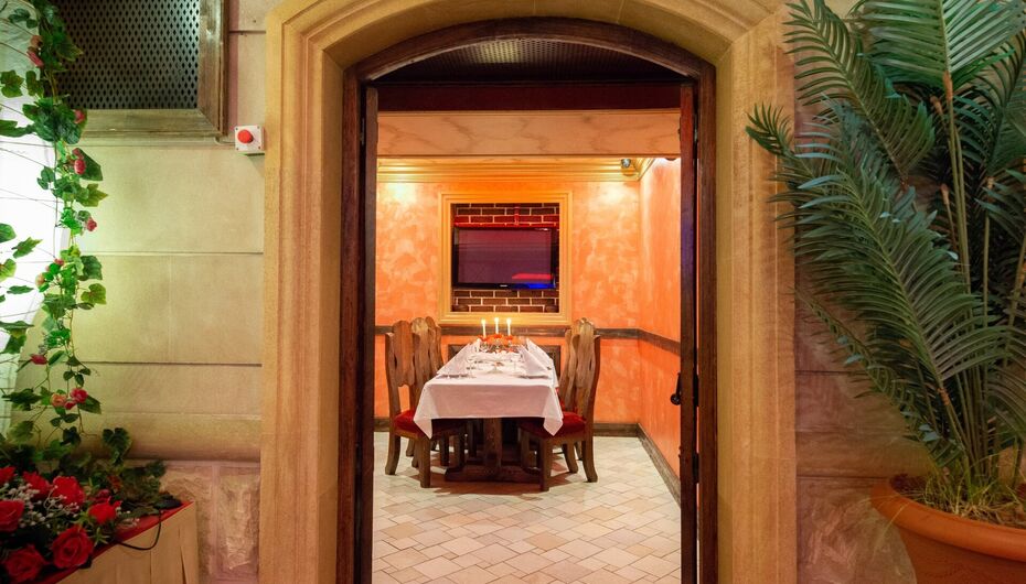 Бар-ресторан Огни Баку