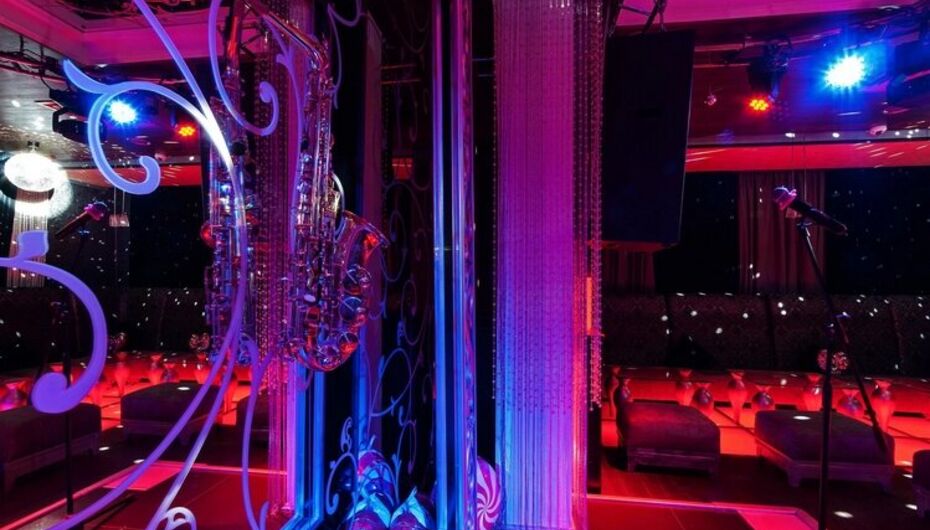 Клуб Караоке на Вишневой