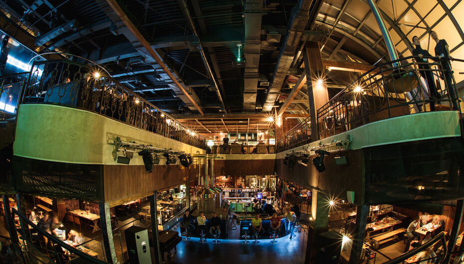 Пивной ресторан Maximilian Hall / Максимилиан