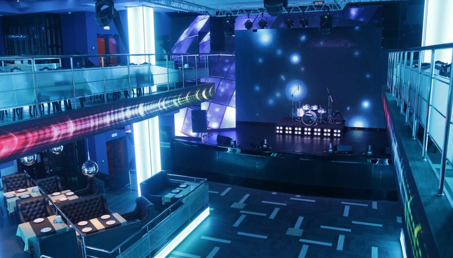 Ночной клуб Макхолл