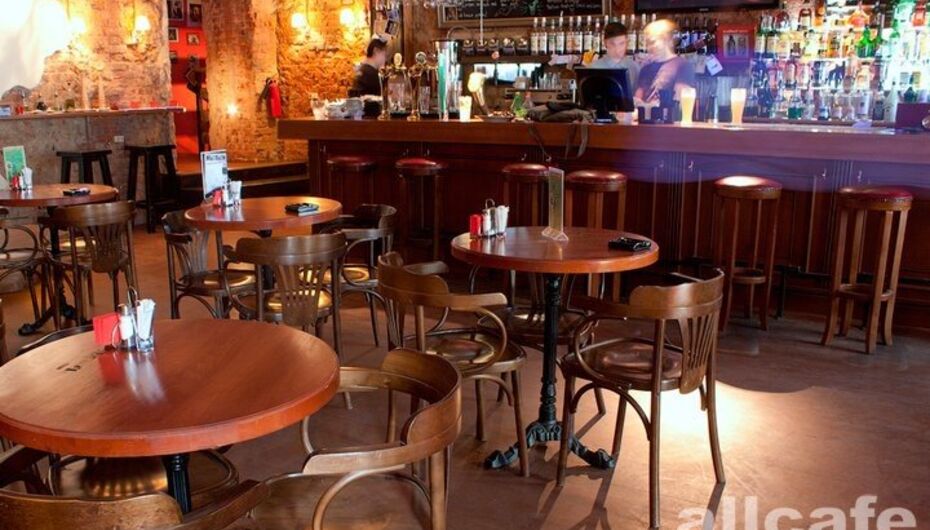 Афиша бара Дефакто / deFAQto