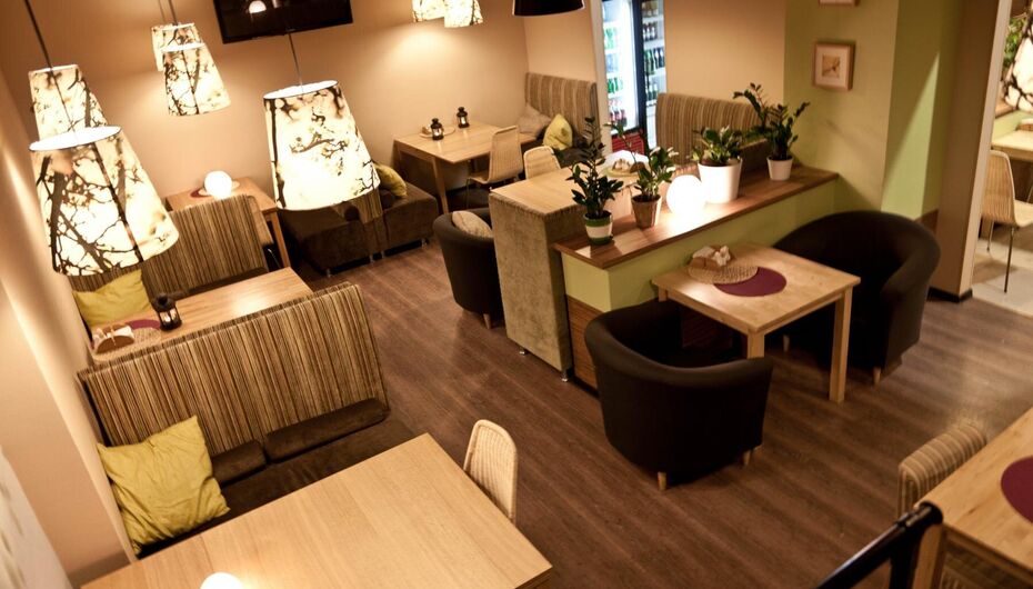 Кафе Миндаль