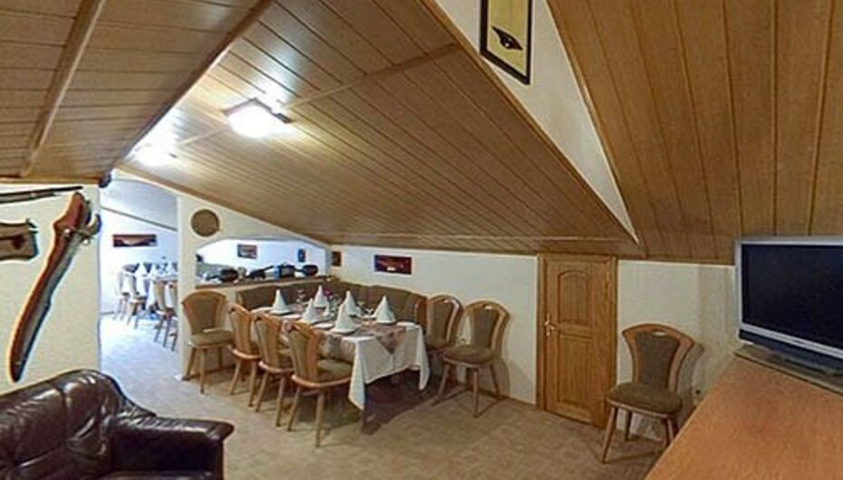 Ресторан Семь футов / 7 футов