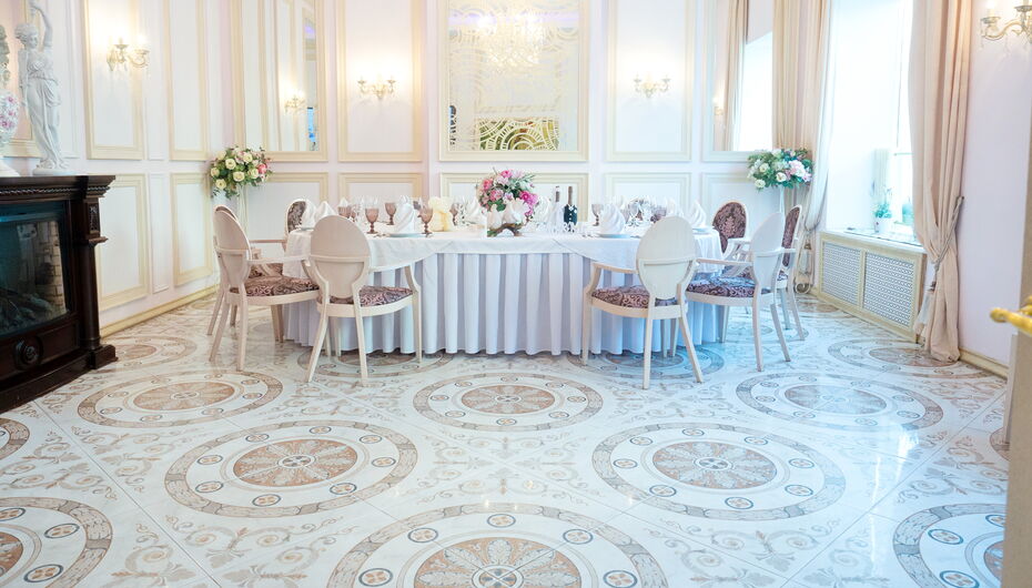 Банкетный зал Адам и Ева