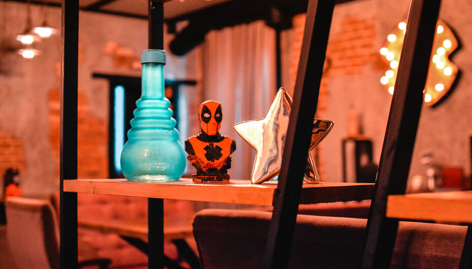 Банкетный зал Raven Lounge