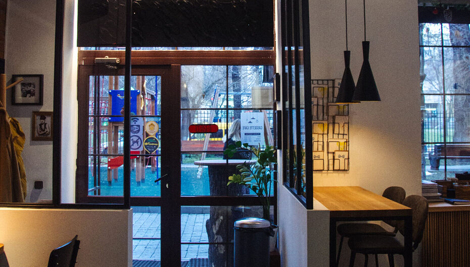 Кафе Cassette Cafe