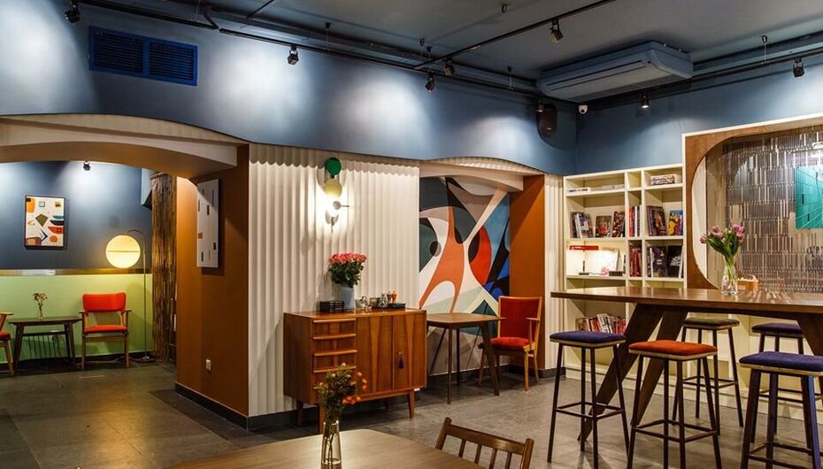 Бар Shortlist. Books and Spirits