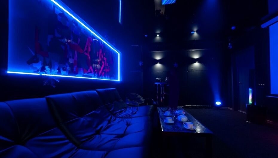 Ресторан Friends Hall Харизма