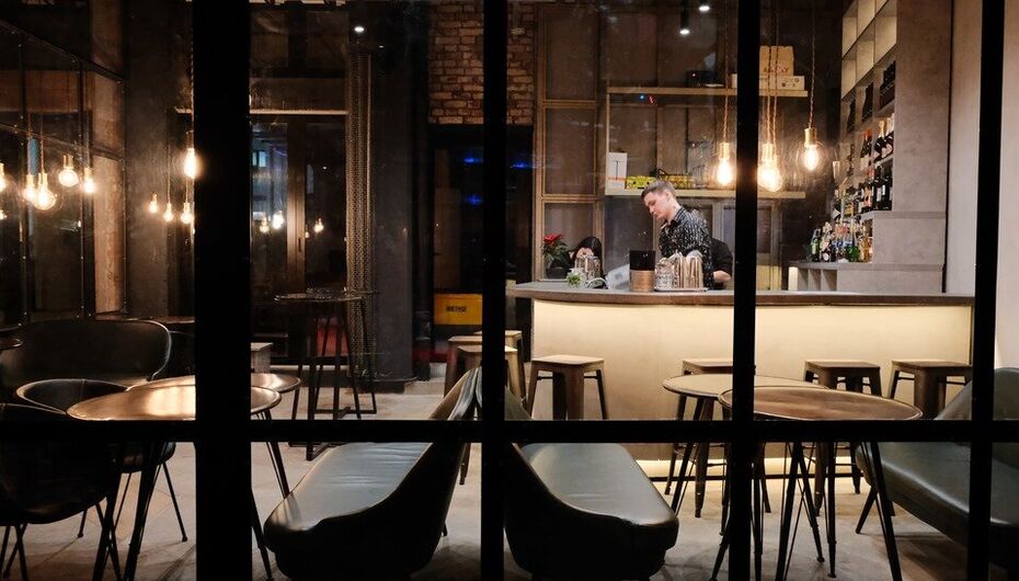 Бар Jim & Jack Expat Bar