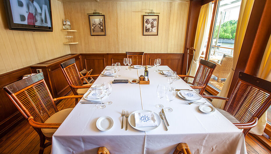 Ресторан Yacht Event