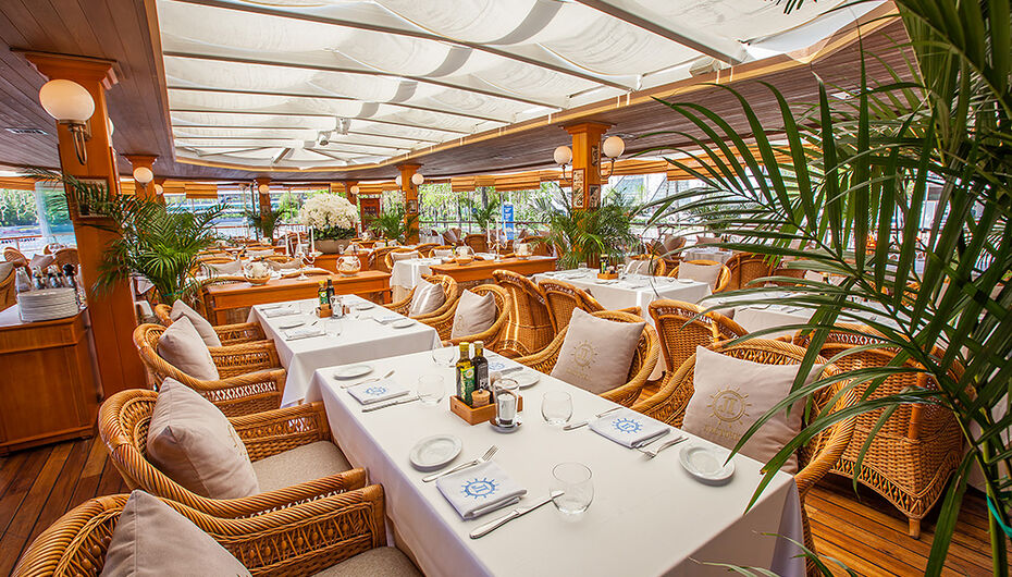 Ресторан Yacht Event