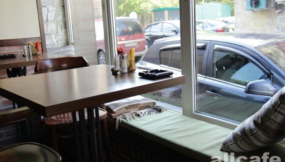 Кафе-бар 37 холостяков