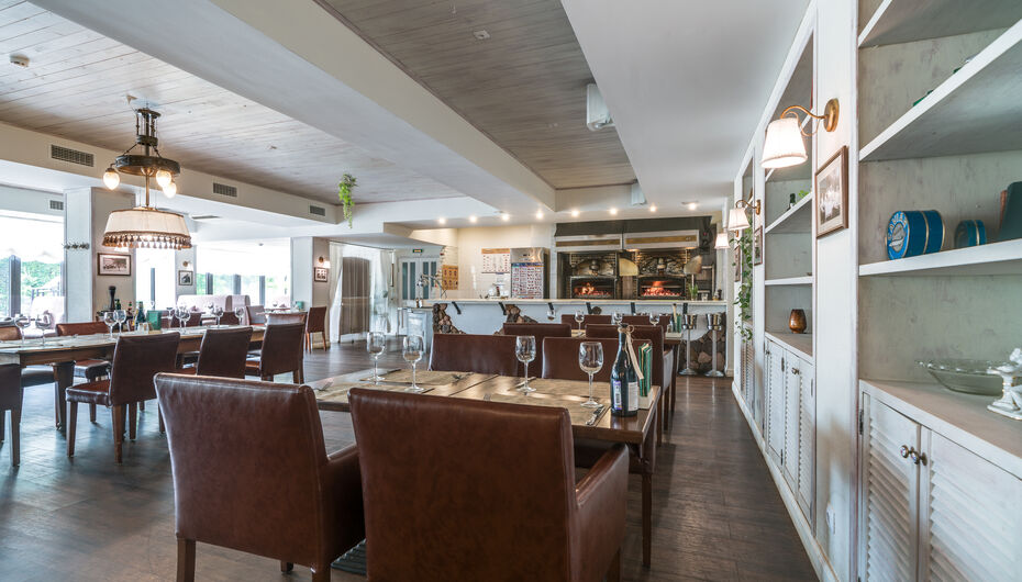 Ресторан Stroganoff Bar and Grill