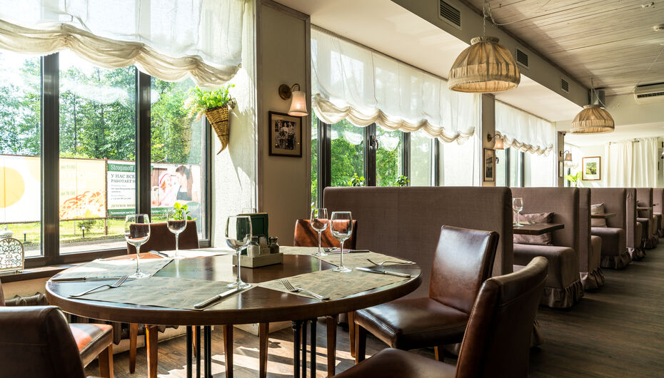 Ресторан Stroganoff Bar and Grill