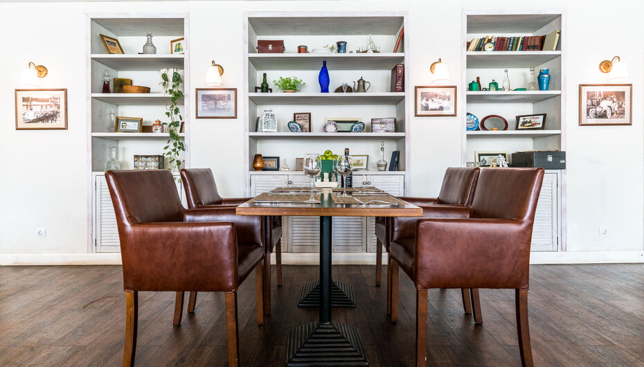 Ресторан Stroganoff Bar and Grill