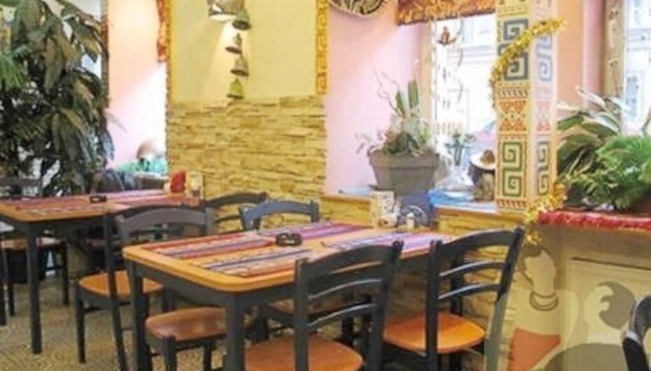 Кафе Tres Amigos / Трес Амигос