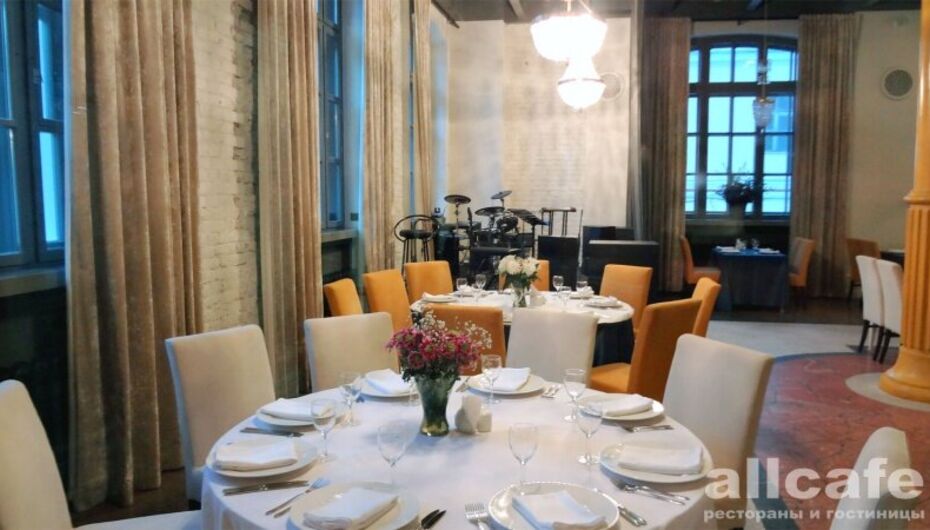 Ресторанный комплекс Певческая башня