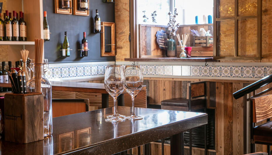 Бар Винный базар