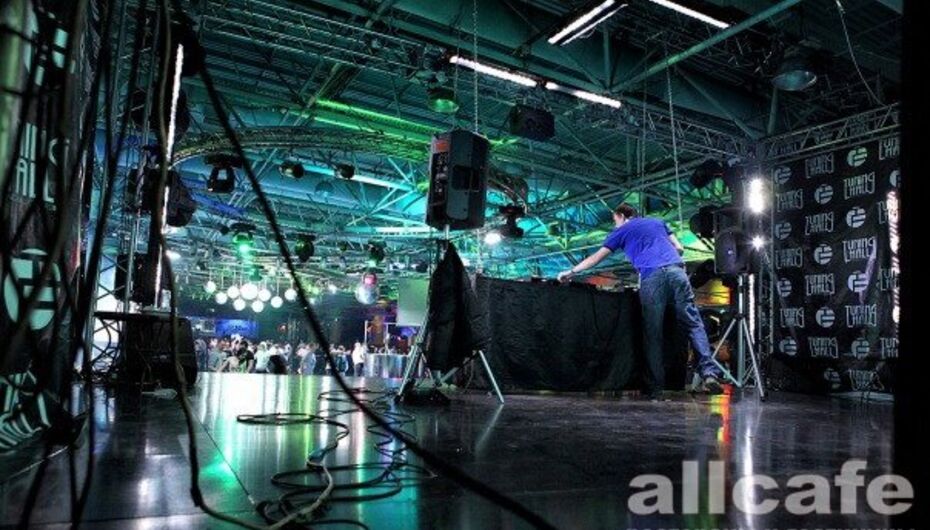 Ночной клуб Tuning Hall