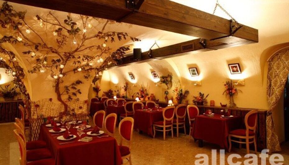 Бар-ресторан Древо желаний / Bel'etage