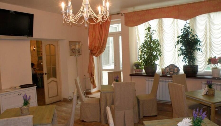 Кафе Уютный дворик