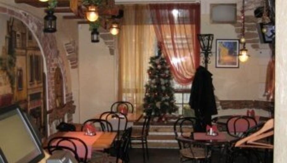 Кафе-бар Мон Плезир / Mon Plaisir