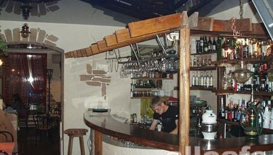 Кафе-бар Мон Плезир / Mon Plaisir