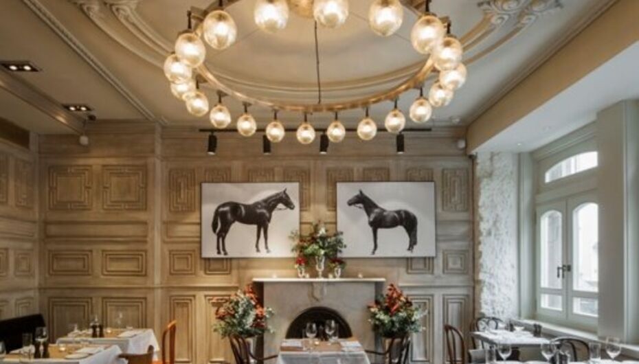 Бар-ресторан Saxon + Parole