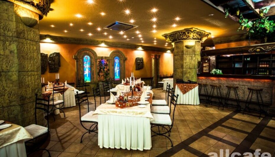 Ресторан Амроц на Невском