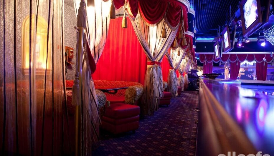 Банкетный зал Урфин Джюс