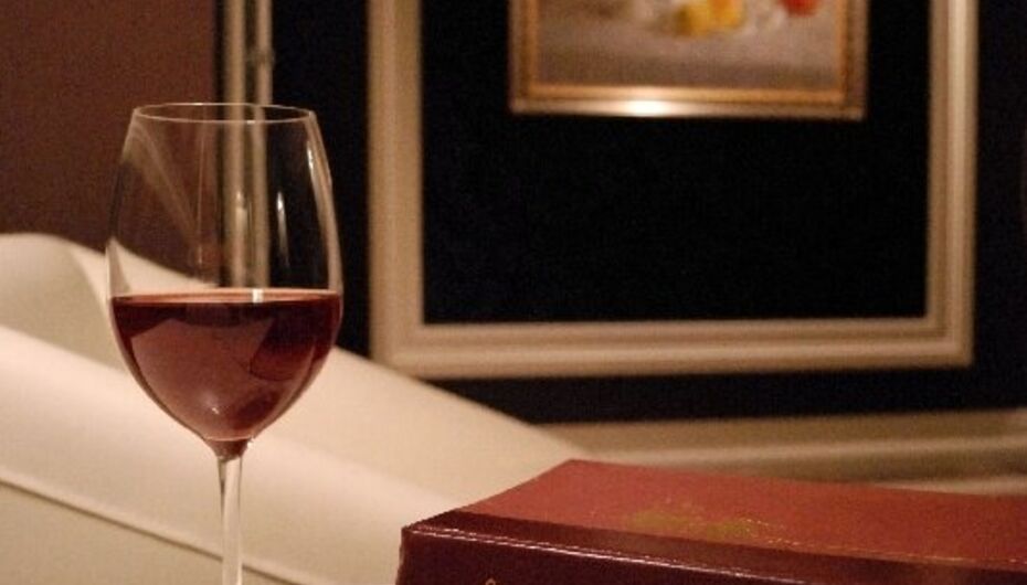 Ресторан Pogreeb / Погриб