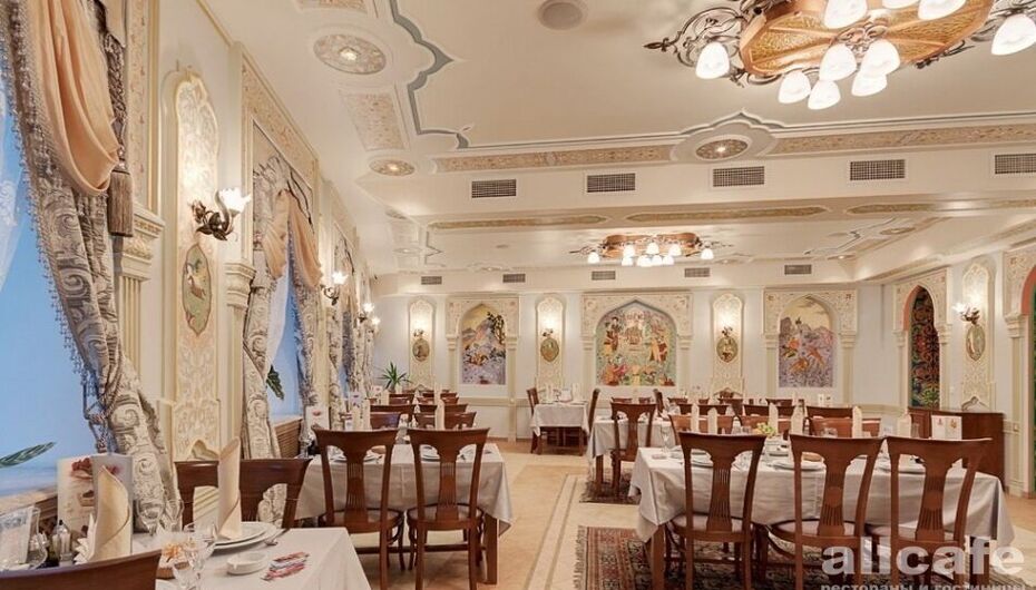 Кафе Восточный уголок