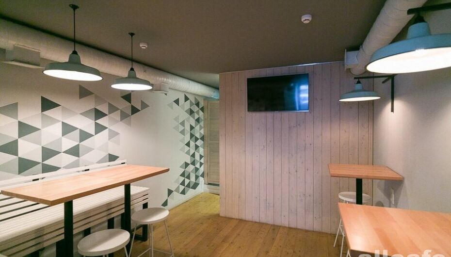 Бар Rockets & Bishops