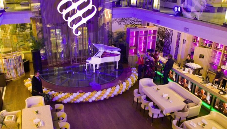 Бар-ресторан Фойе Live