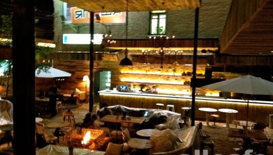 Ресторан Dvor / Двор