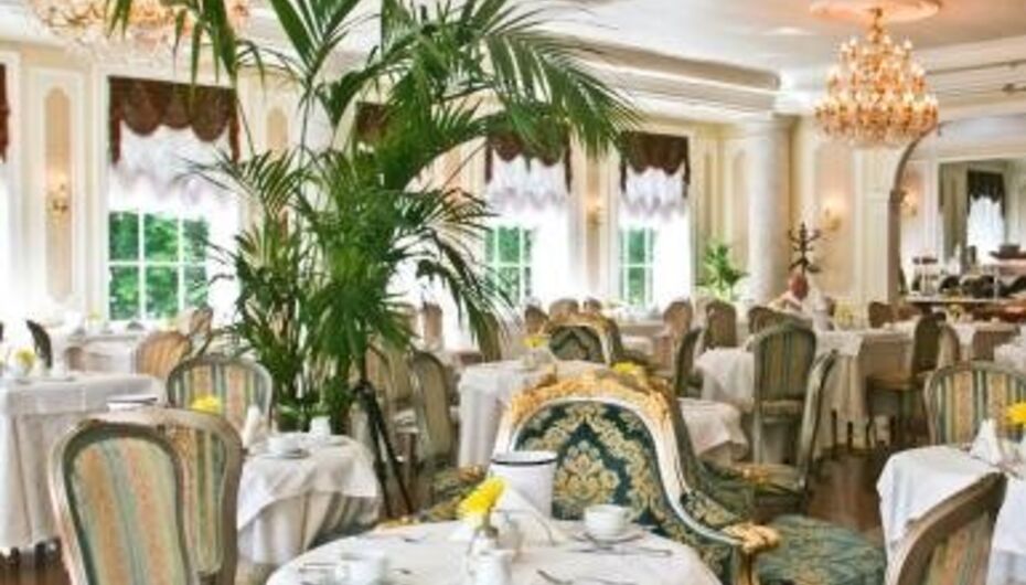 Кафе Bonjour Cafe