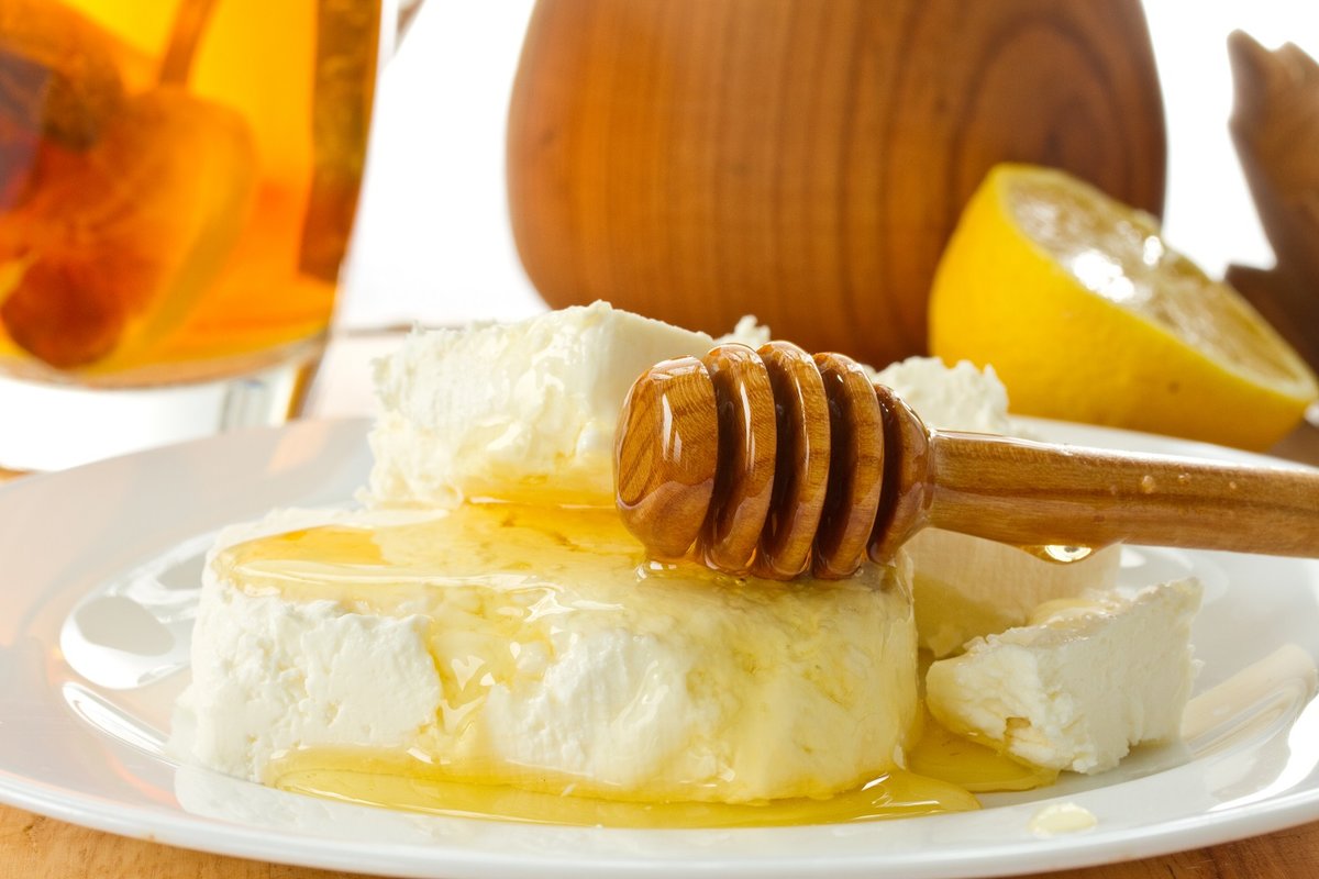 Сырковая масса с мёдом