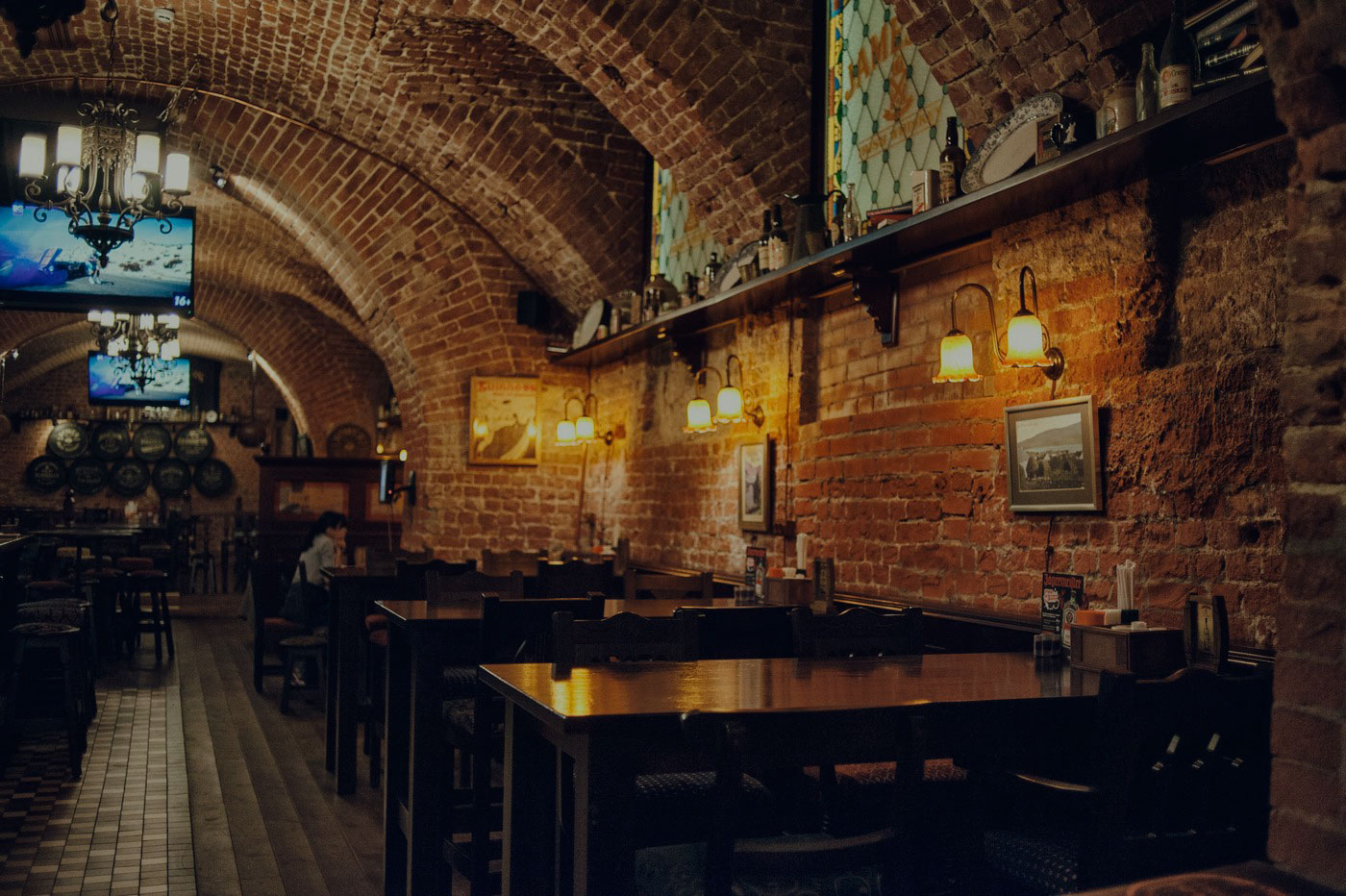 Tap barrel pub москва. Ирландский паб большая Дмитровка 13. Ирландский паб tap & Barrel pub. Tap Barrel pub Москва большая Дмитровка. Гент паб на Московском.