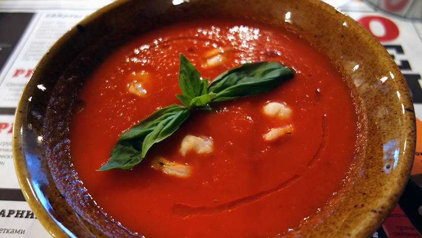 Томатный суп с креветками