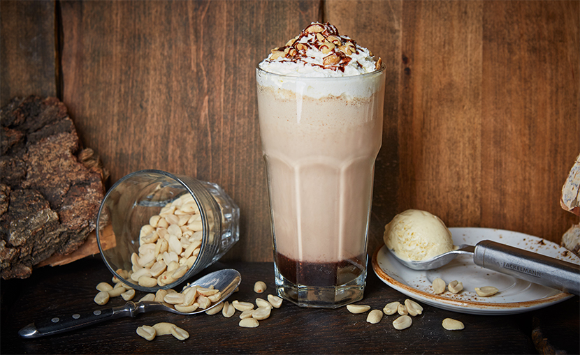 Арахисовый молочный коктейль